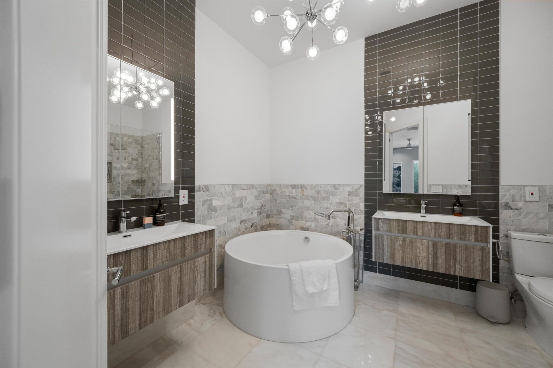 2940 Twin Oaks Way, Wellington, FL 33414 Photo