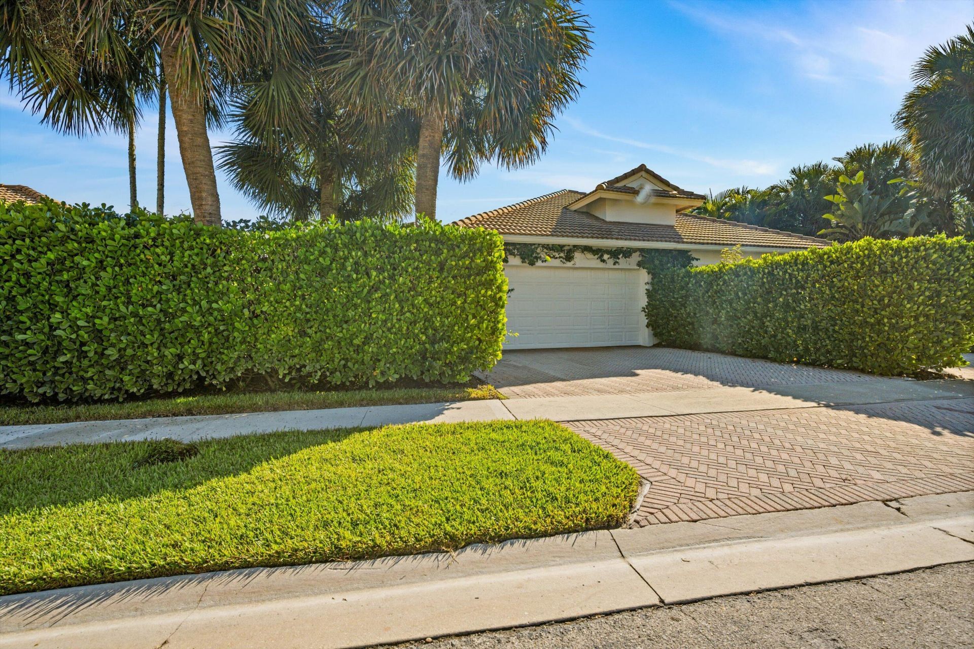 2940 Twin Oaks Way, Wellington, FL 33414 Photo