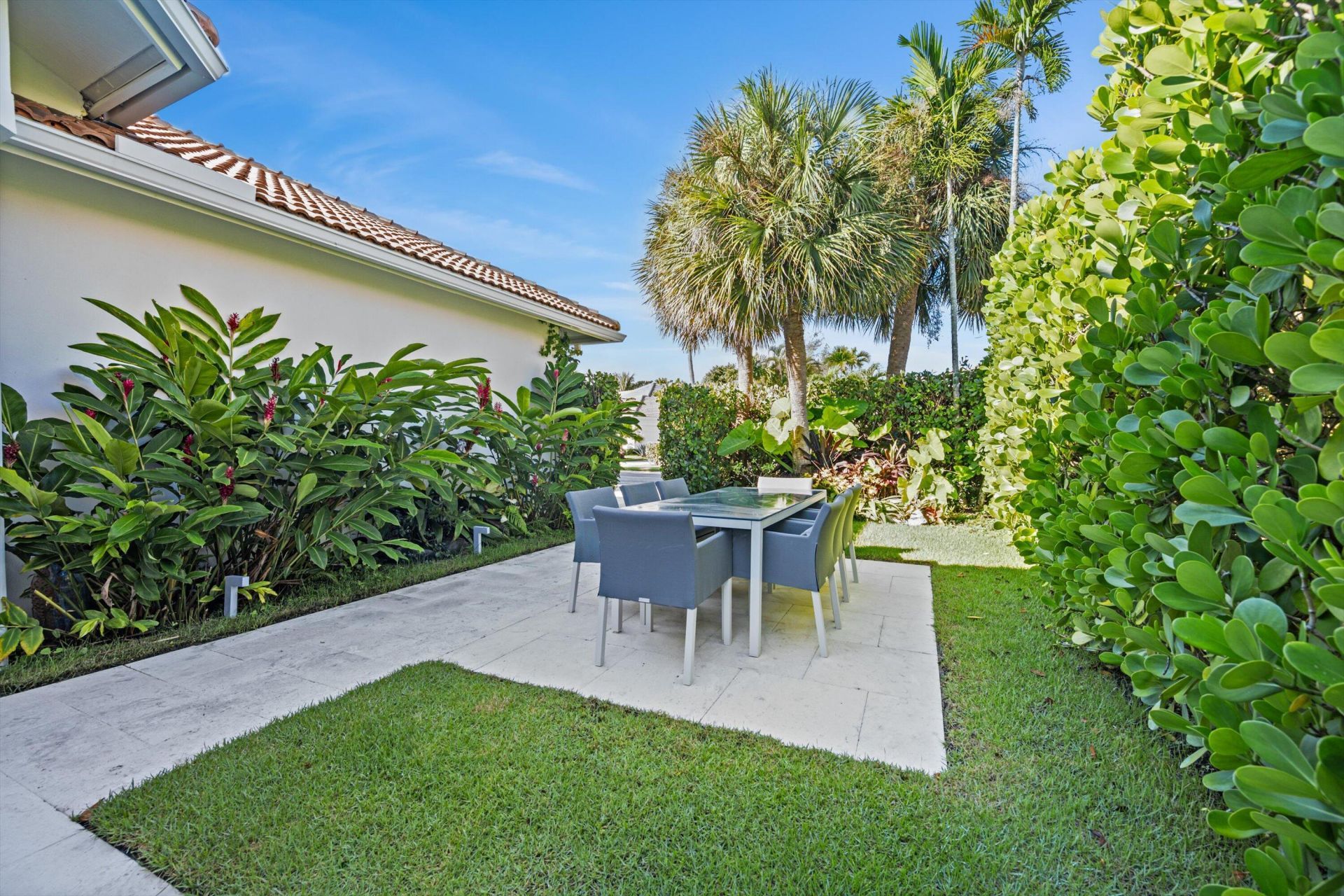 2940 Twin Oaks Way, Wellington, FL 33414 Photo