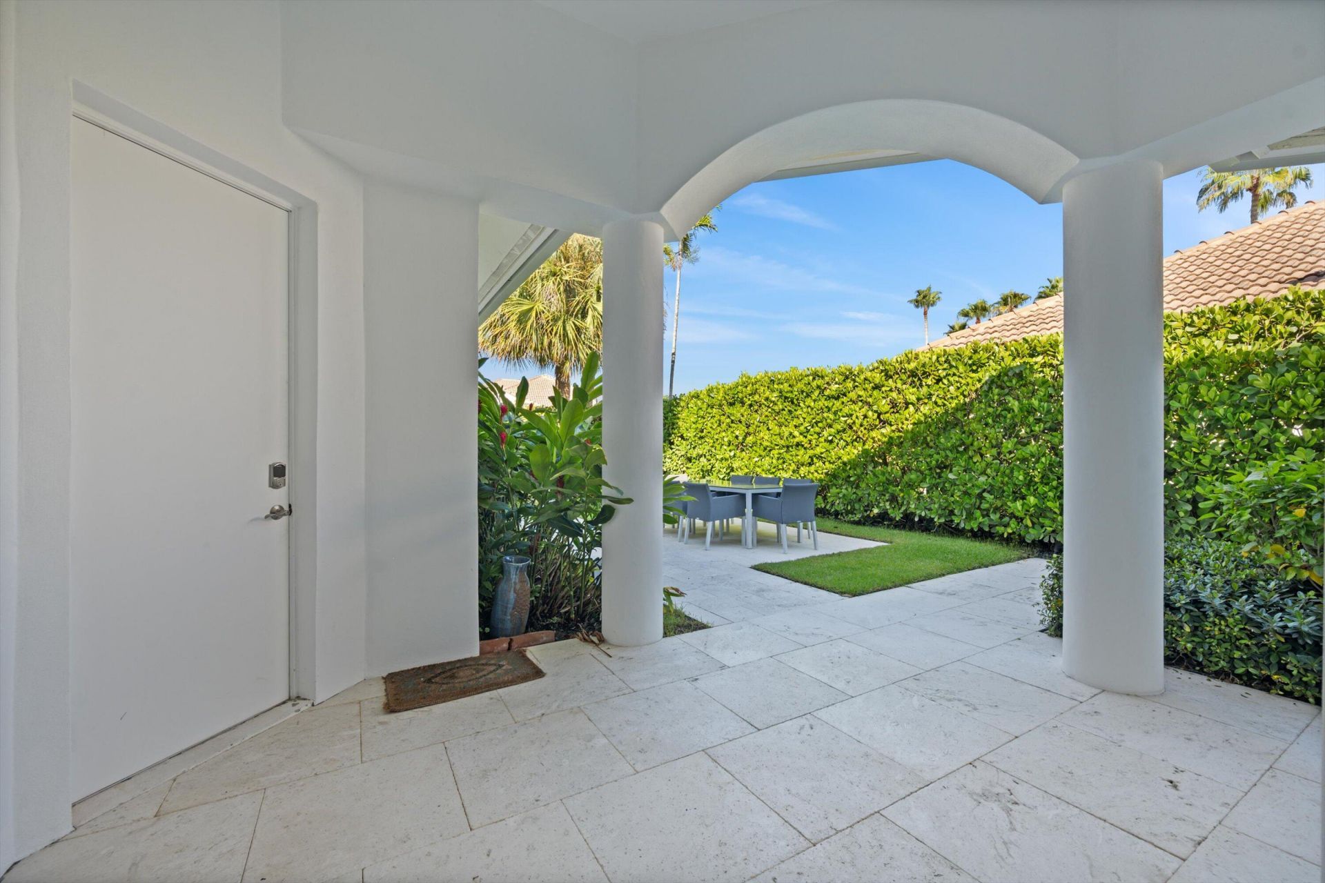 2940 Twin Oaks Way, Wellington, FL 33414 Photo