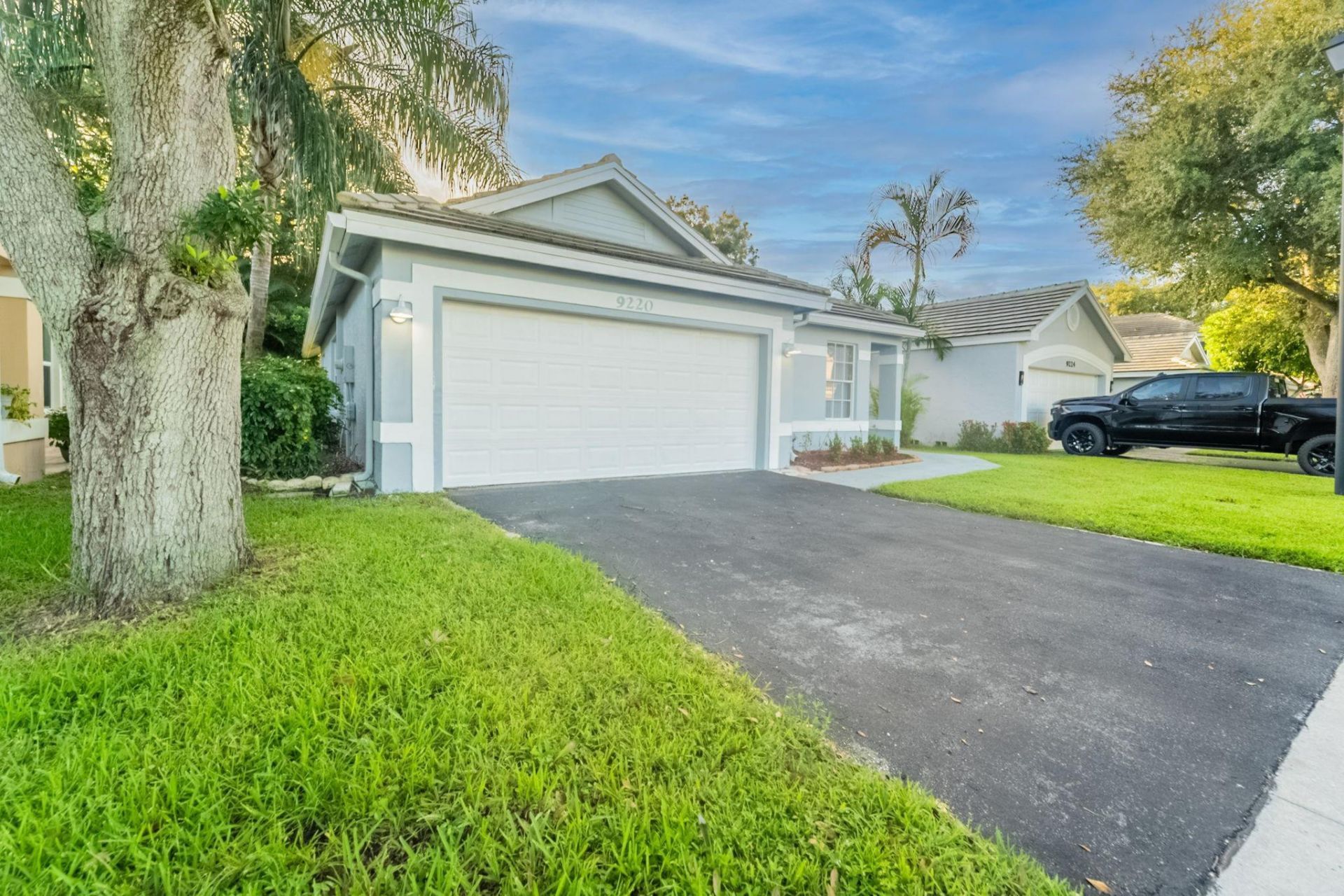 9220 Arborwood Circle, Davie, FL 33328 Photo