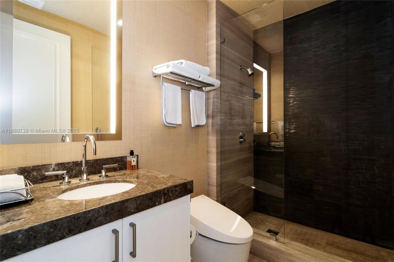 17749 Collins Ave, Unit 3801, Sunny Isles Beach, FL 33160 Photo