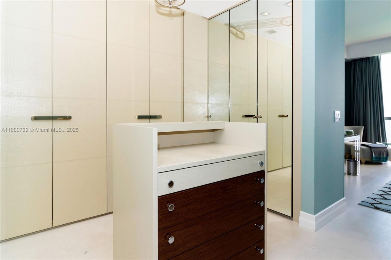 17749 Collins Ave, Unit 3801, Sunny Isles Beach, FL 33160 Photo