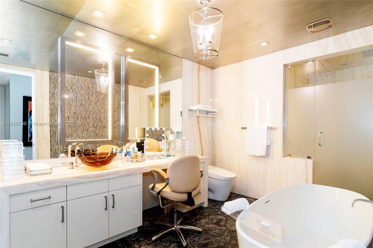 17749 Collins Ave, Unit 3801, Sunny Isles Beach, FL 33160 Photo