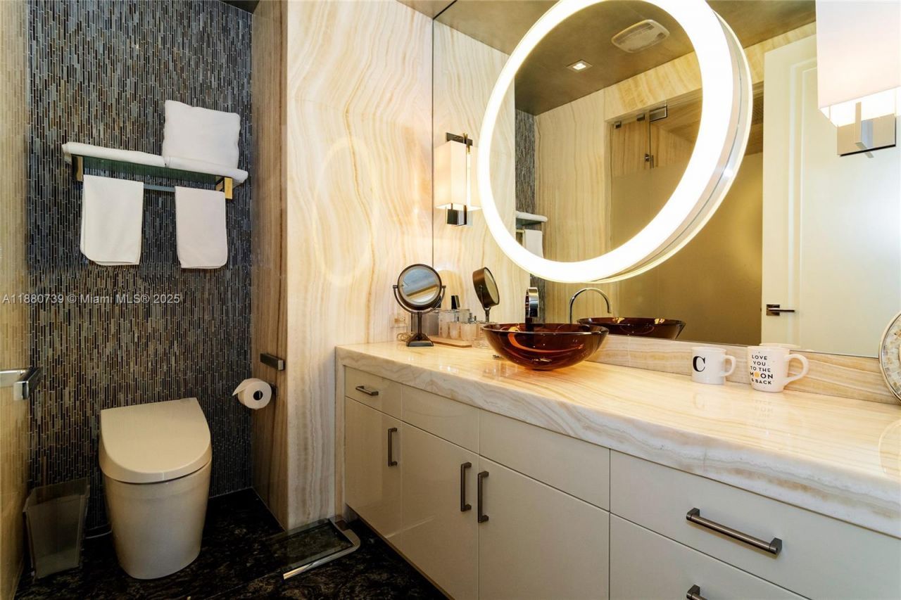 17749 Collins Ave, Unit 3801, Sunny Isles Beach, FL 33160 Photo