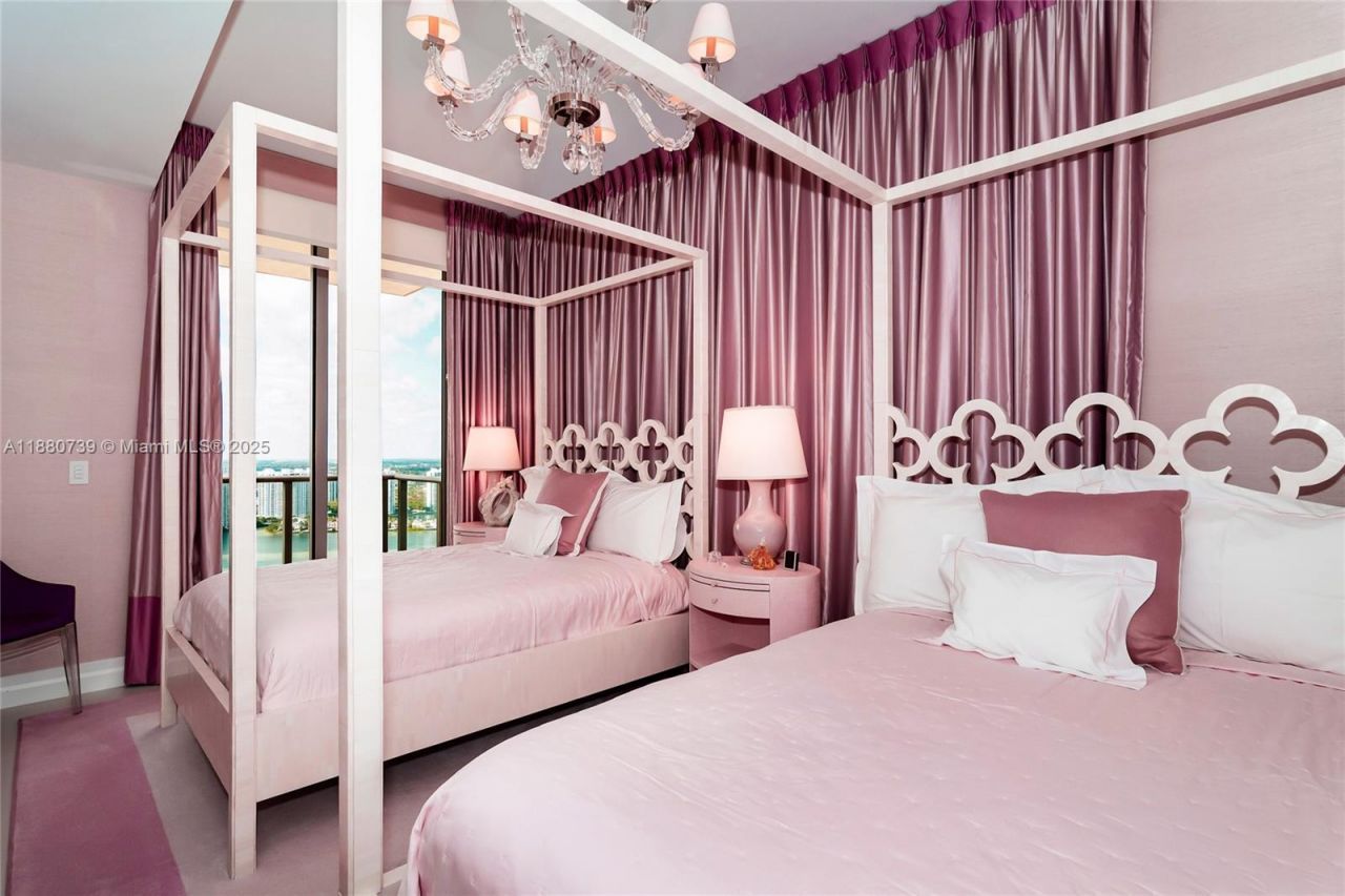 17749 Collins Ave, Unit 3801, Sunny Isles Beach, FL 33160 Photo