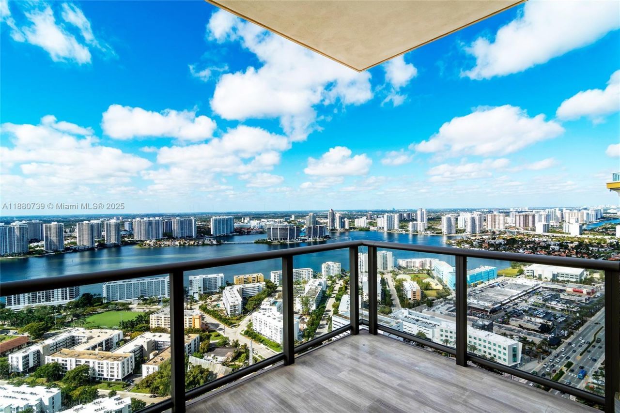 17749 Collins Ave, Unit 3801, Sunny Isles Beach, FL 33160 Photo