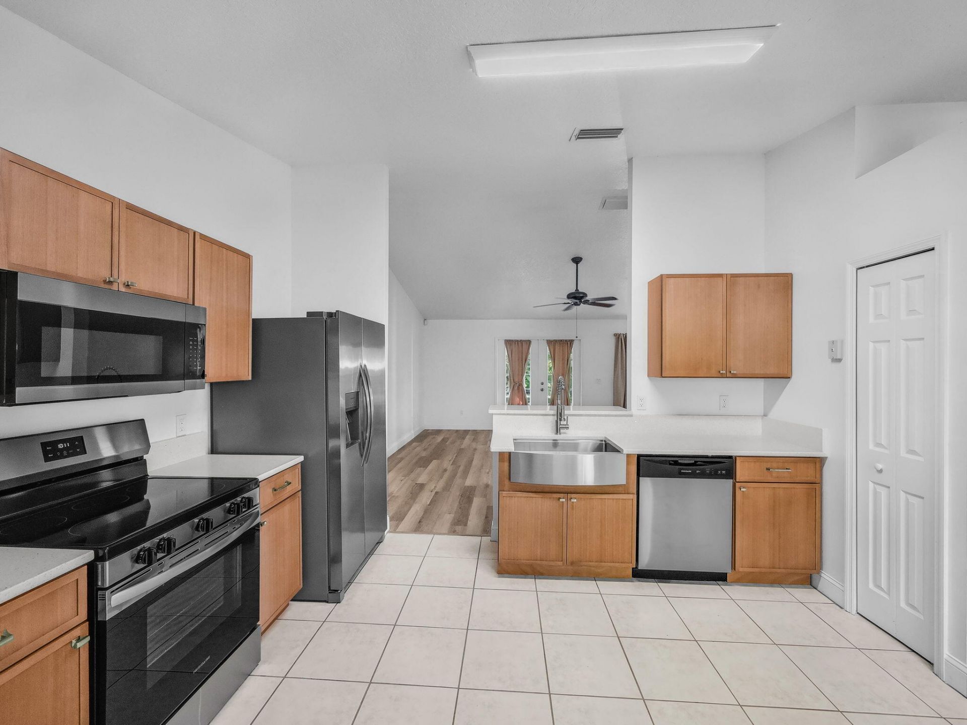 5323 NW Perez Court, Port Saint Lucie, FL 34983 Photo