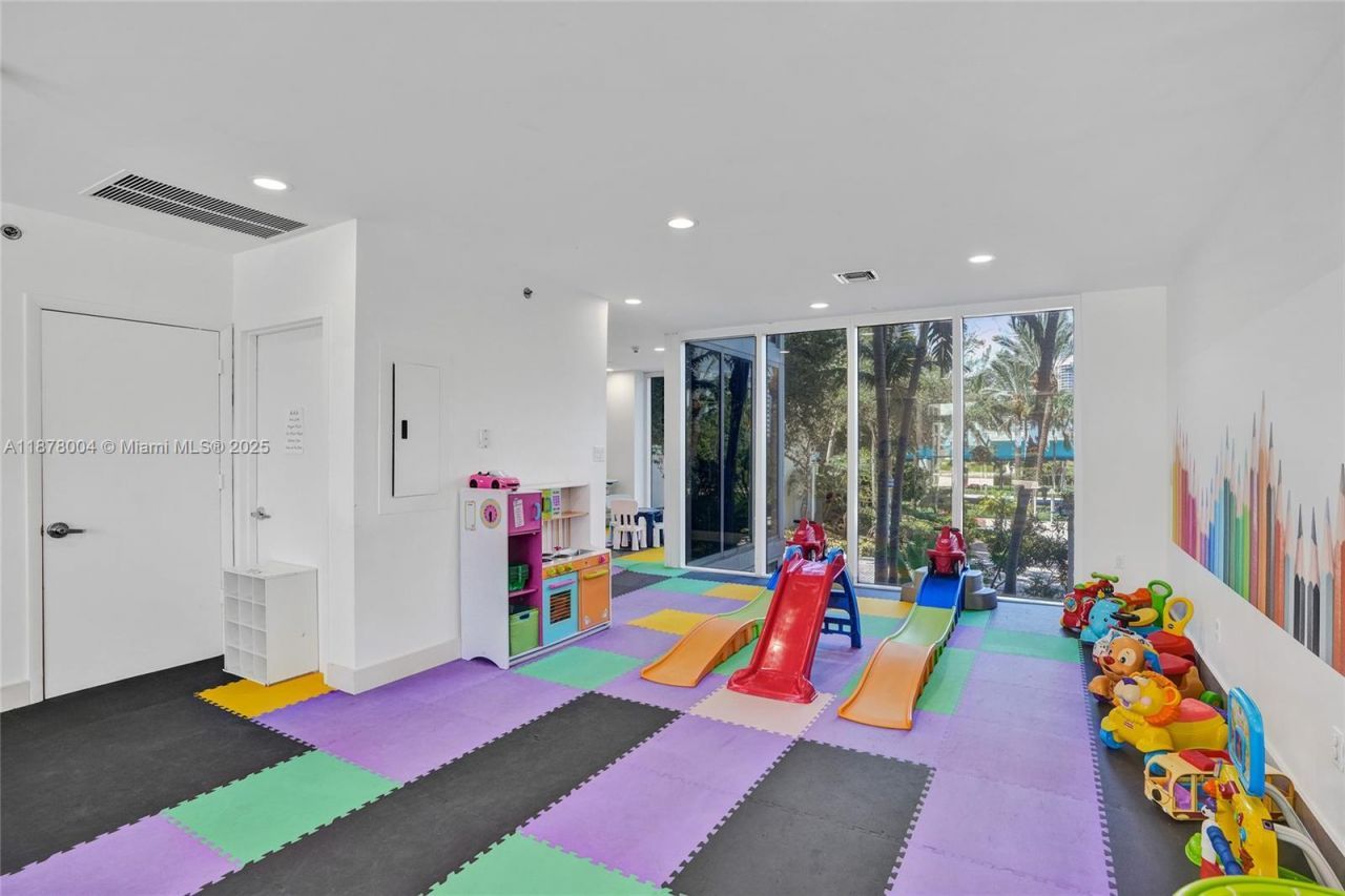 19111 Collins Ave, Unit 2101, Sunny Isles Beach, FL 33160 Photo