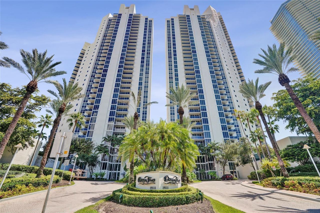 19111 Collins Ave, Unit 2101, Sunny Isles Beach, FL 33160 Photo