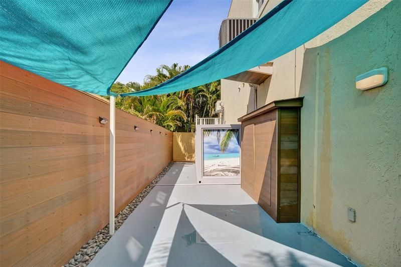 710 NE 15th Ave, Unit 710, Fort Lauderdale, FL 33304 Photo