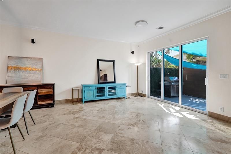 710 NE 15th Ave, Unit 710, Fort Lauderdale, FL 33304 Photo