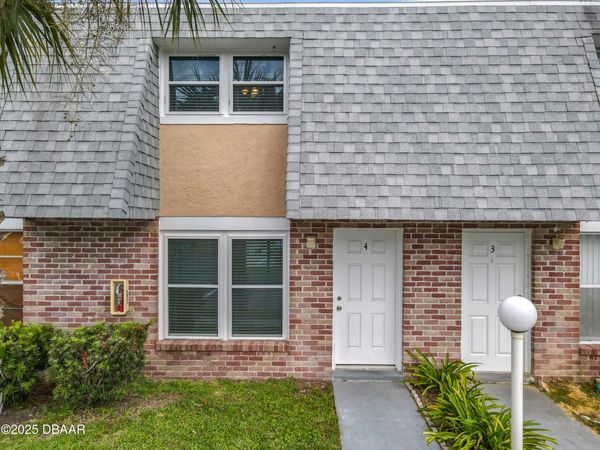1610 S Palmetto Avenue, Unit 4, South Daytona, FL 32119