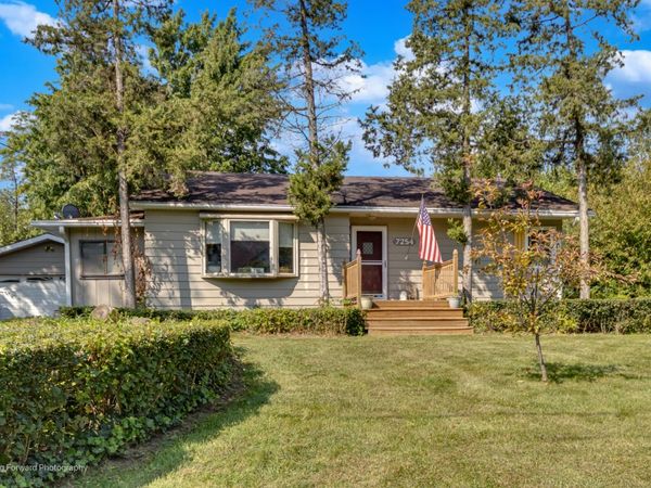 7254 Fair Elms Avenue, Burr Ridge, IL 60527