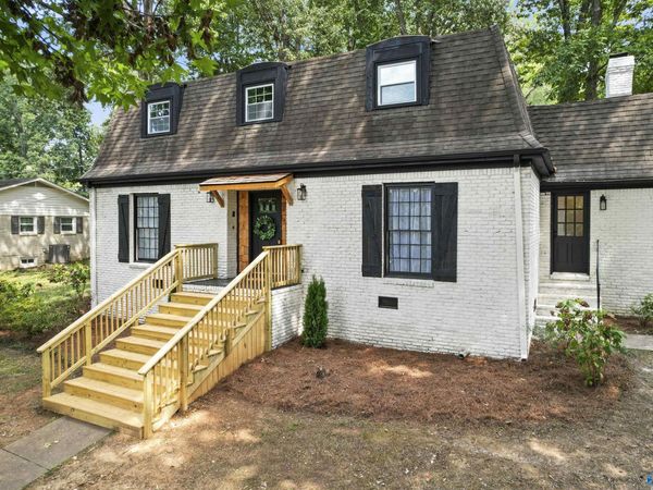 4033 Lucerne Drive SE, Huntsville, AL 35802