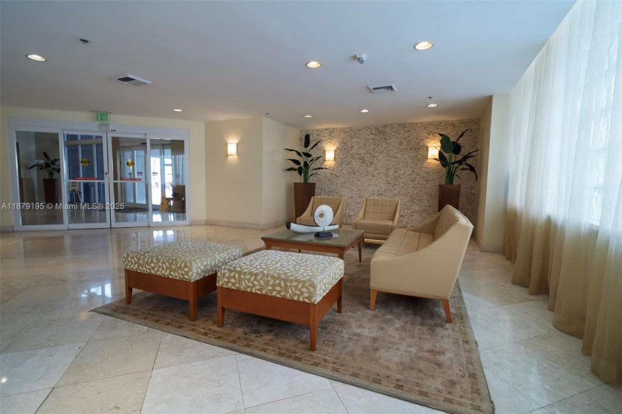 6767 Collins Ave, Unit 401, Miami Beach, FL 33141 Photo
