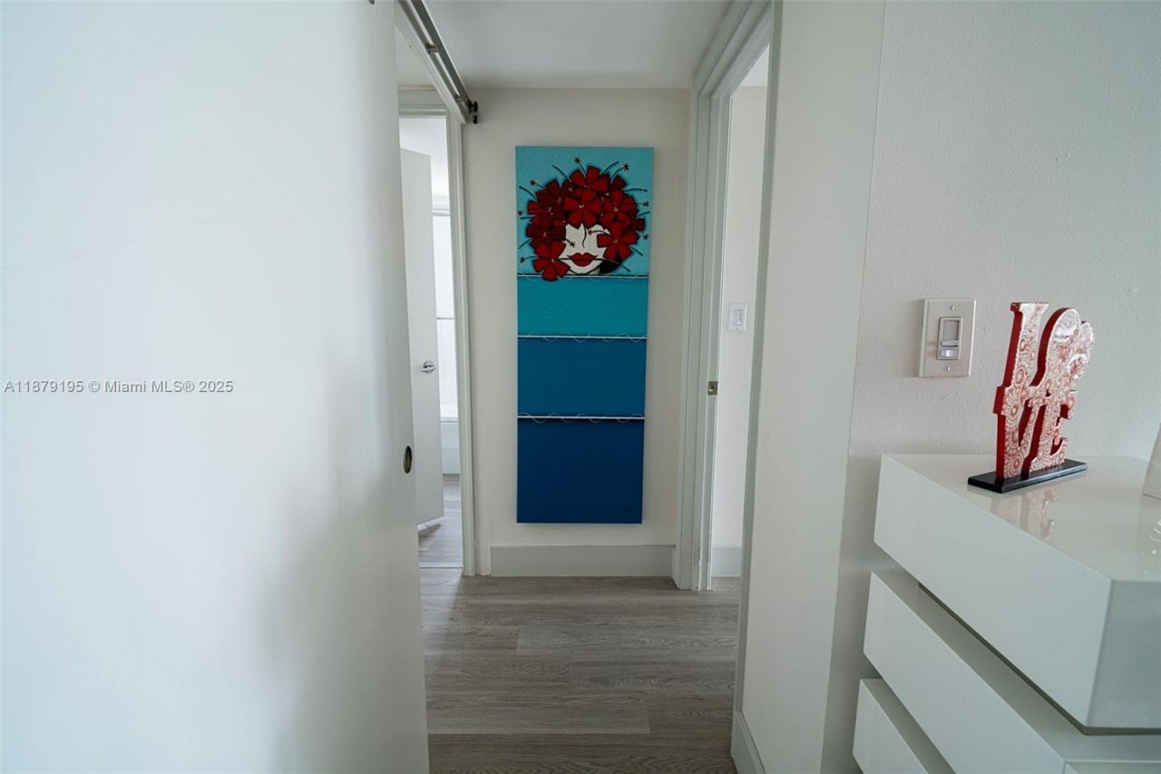 6767 Collins Ave, Unit 401, Miami Beach, FL 33141 Photo