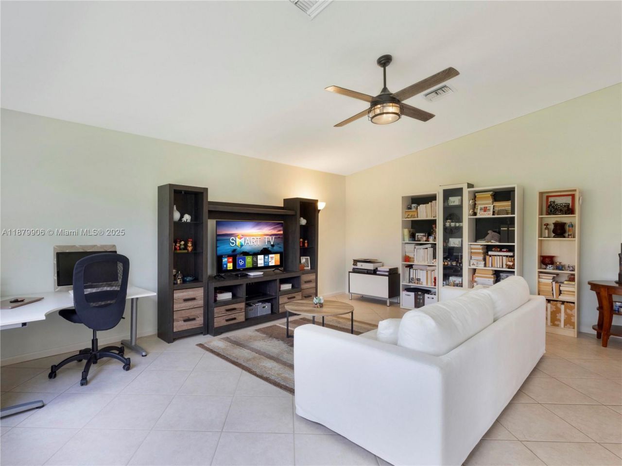 2549 Egret Lake Dr, Greenacres, FL 33413 Photo