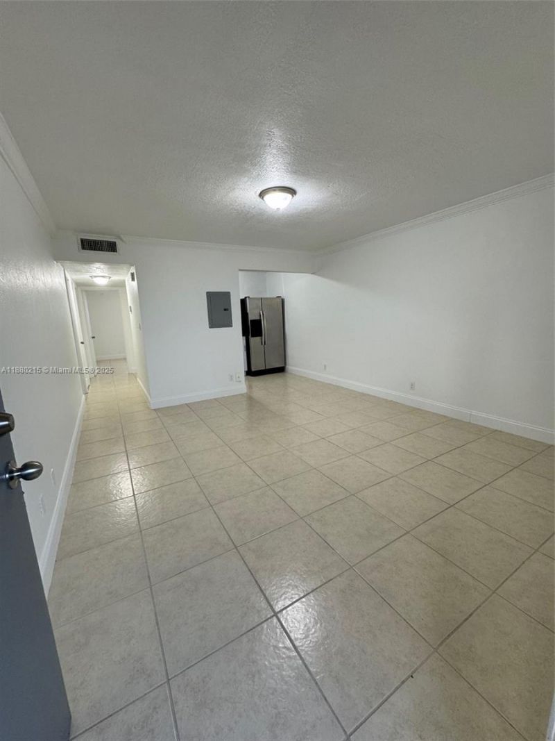 11195 SW 1st St, Unit 314, Sweetwater, FL 33174 Photo