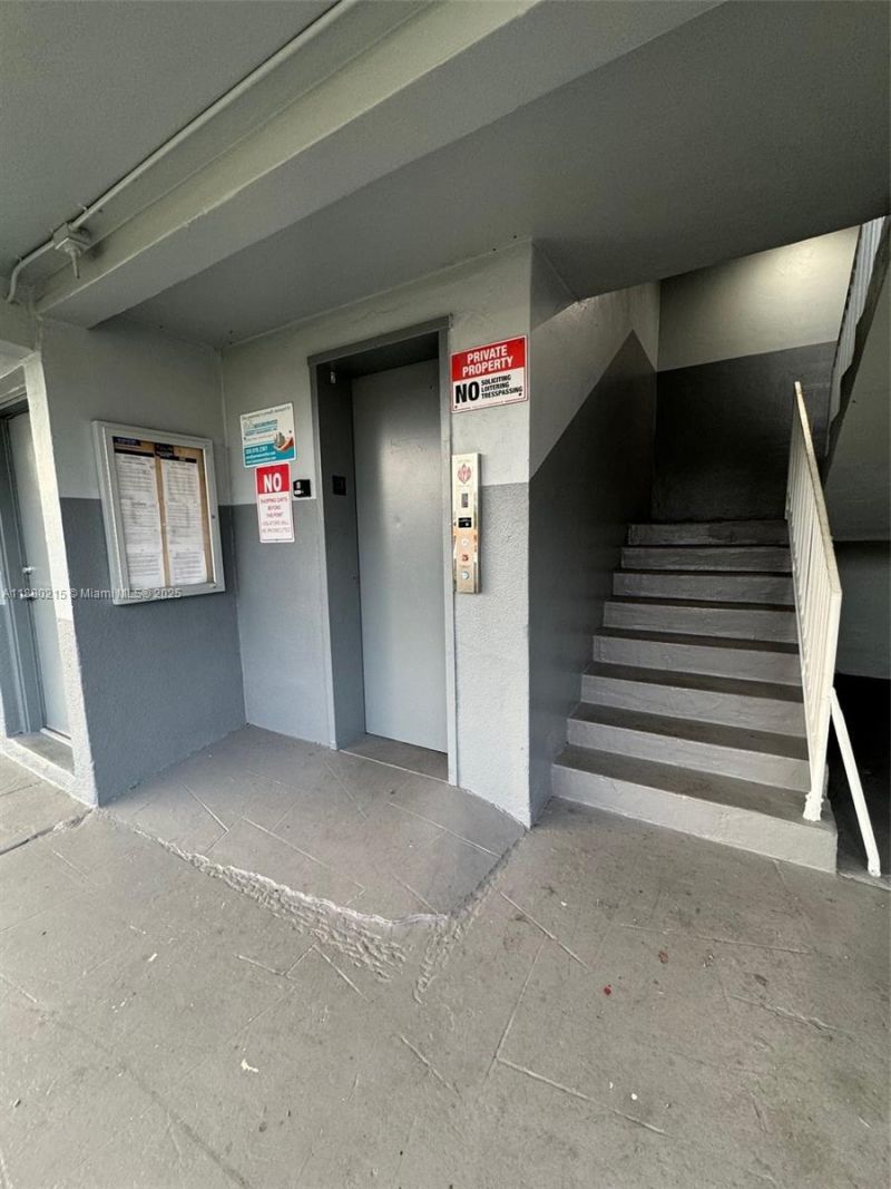 11195 SW 1st St, Unit 314, Sweetwater, FL 33174 Photo