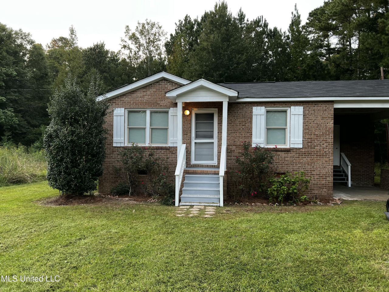 2445 Highway 16, Carthage, MS 39051 Main Photo