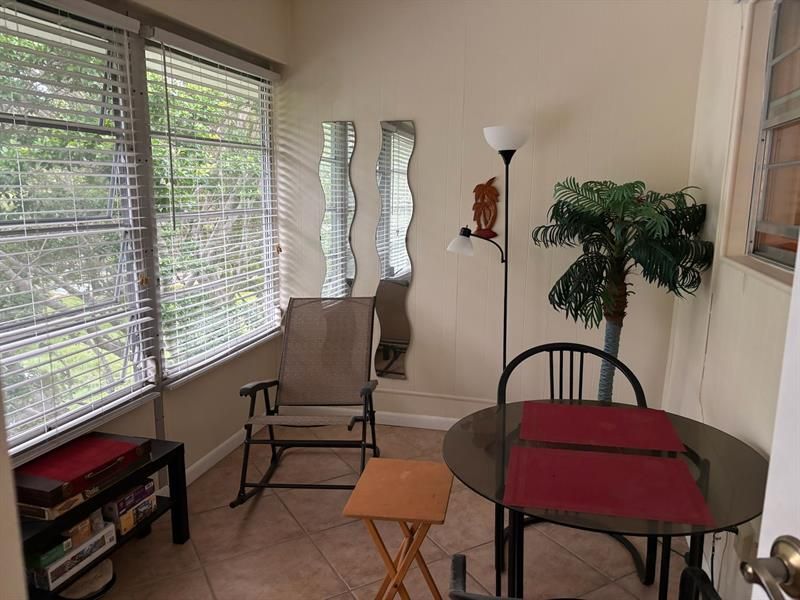 5000 NW 36th Street, Unit 606, Lauderdale Lakes, FL 33319 Photo