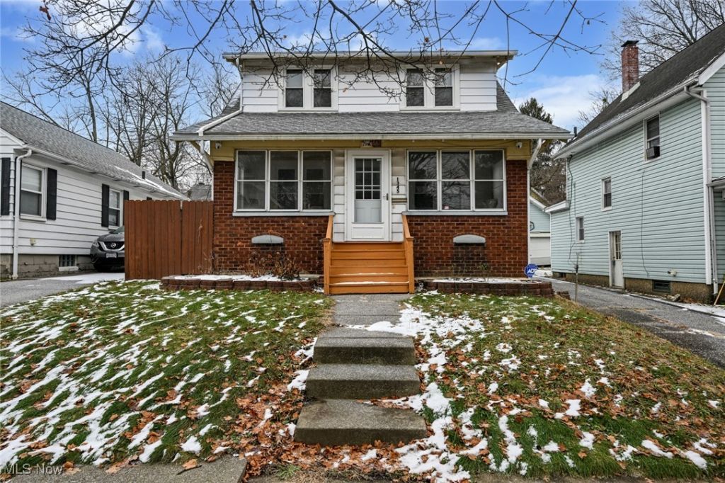 1345 Bellows Street, Akron, OH 44301 Main Photo