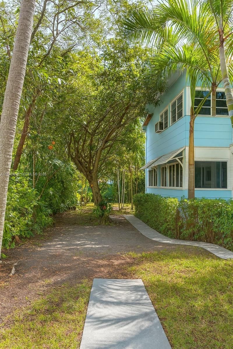 754 NE 71st St, Miami, FL 33138 Photo