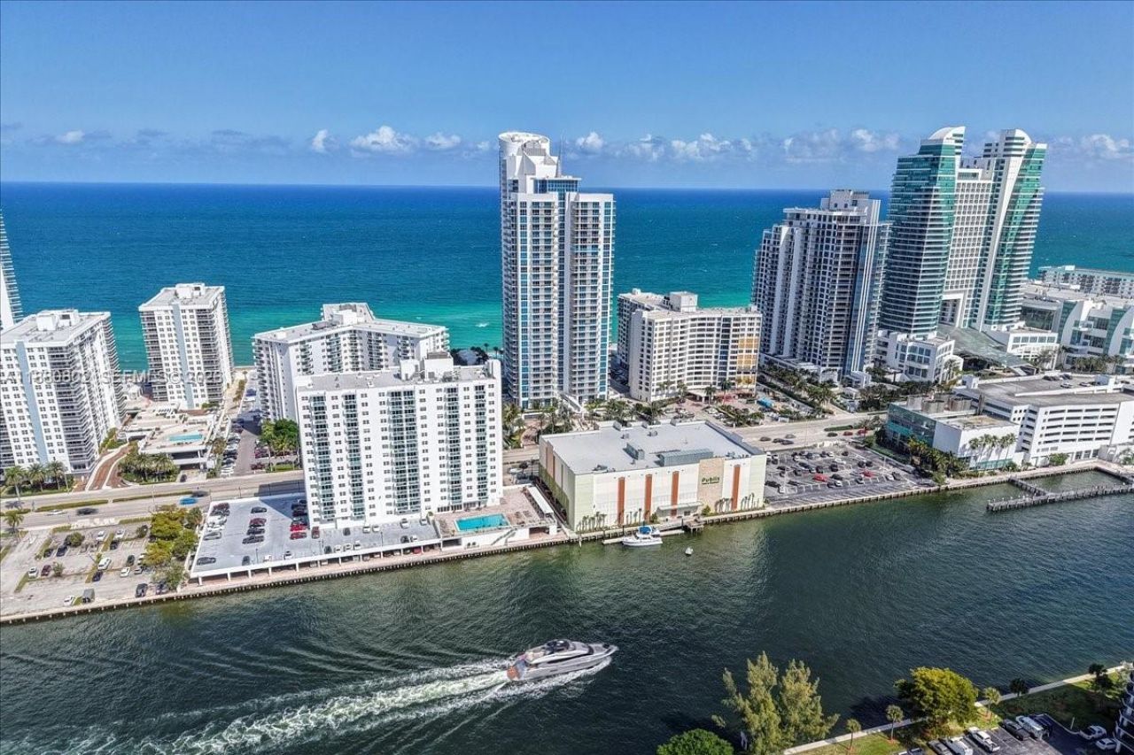 3101 S Ocean Dr, Unit 2307, Hollywood, FL 33019 Photo