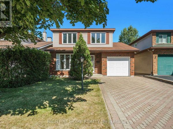 82 Nestow Drive, Ottawa, ON K2G4L8