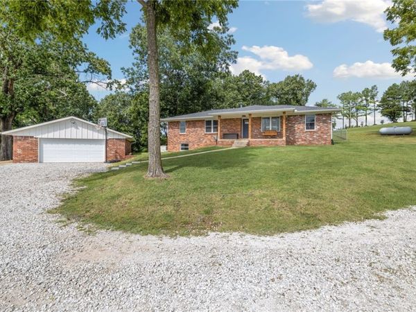 11250 Ervin Mcgarrah Road, Lowell, AR 72745