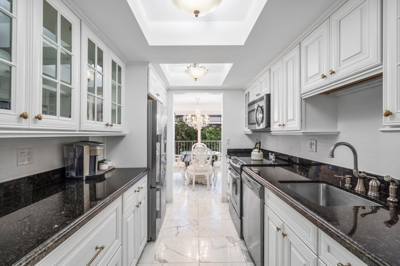 350 S Ocean Boulevard, Unit 201, Palm Beach, FL 33480 Photo