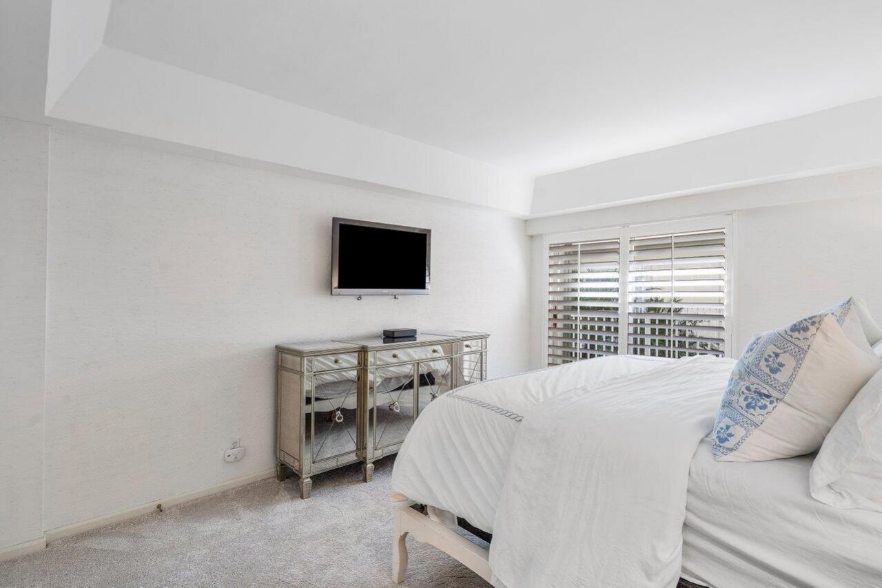 350 S Ocean Boulevard, Unit 201, Palm Beach, FL 33480 Photo