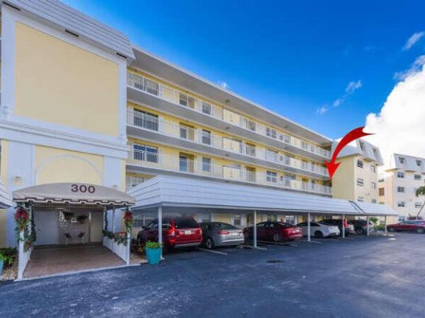 300 John F Kennedy Drive, Unit 208, Atlantis, FL 33462