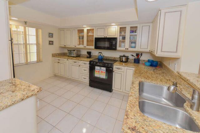 300 John F Kennedy Drive, Unit 208, Atlantis, FL 33462 Photo