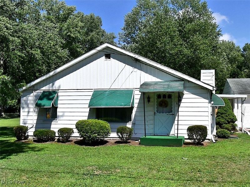 296 Diehl South Road, Warren, OH 44430 Photo 1