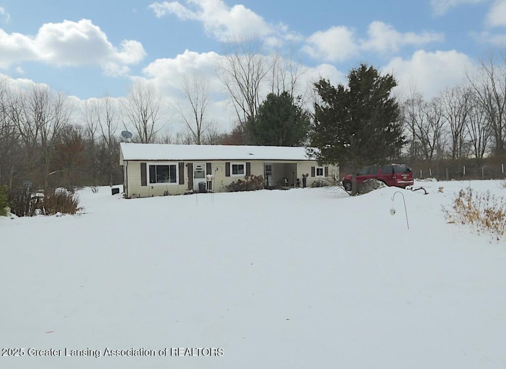 2598 Heeney Road, Stockbridge, MI 49285 Main Photo