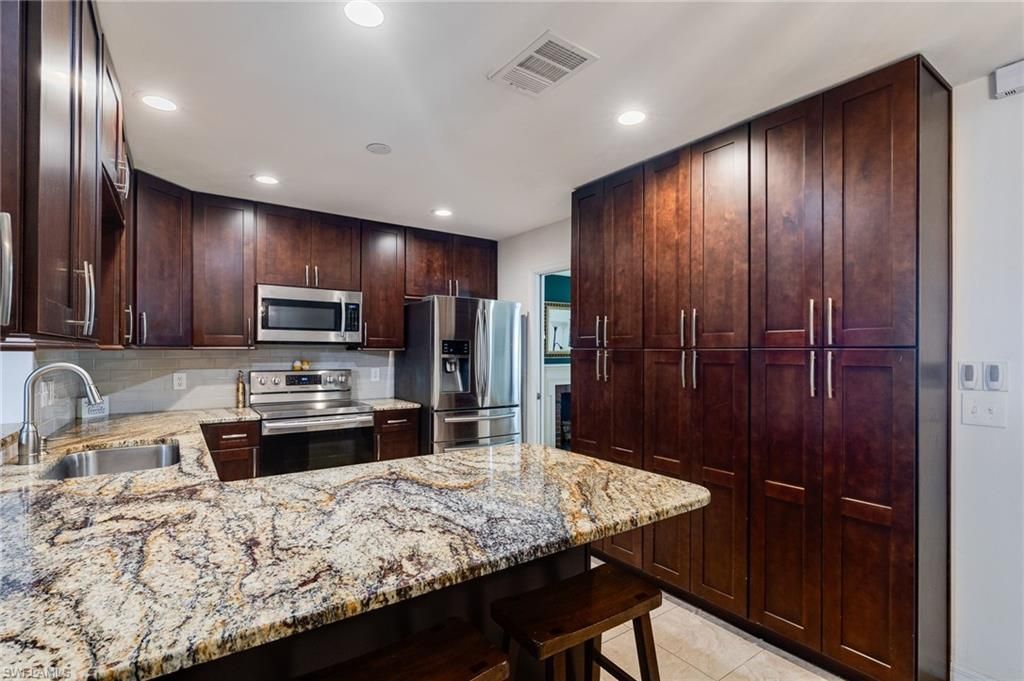 1292 Biltmore Dr, Fort Myers, FL 33901 Photo