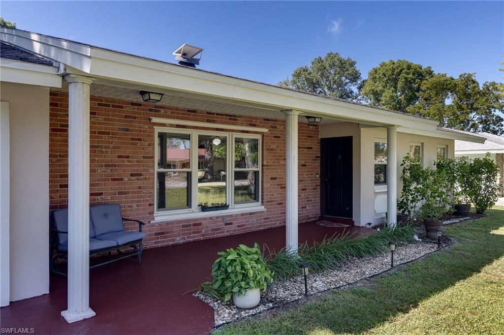 1292 Biltmore Dr, Fort Myers, FL 33901 Photo