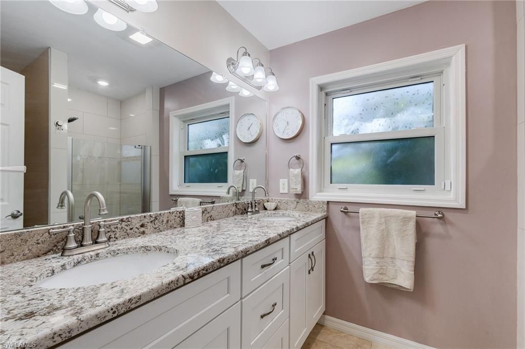 1292 Biltmore Dr, Fort Myers, FL 33901 Photo