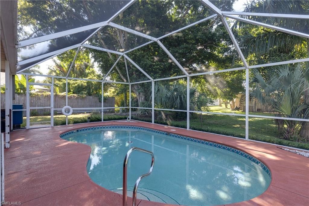 1292 Biltmore Dr, Fort Myers, FL 33901 Photo