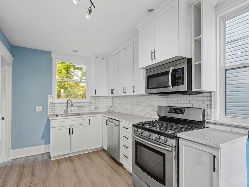 3346 Bonaparte Avenue, Cincinnati, OH 45207 Photo 14