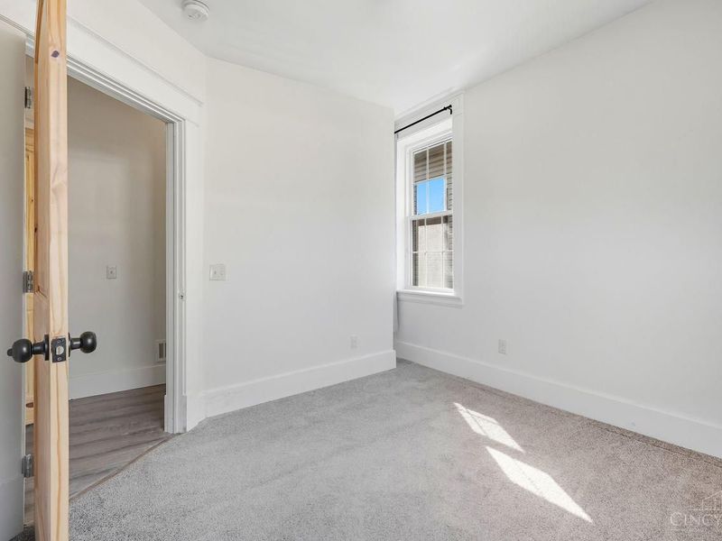 3346 Bonaparte Avenue, Cincinnati, OH 45207 Photo 22