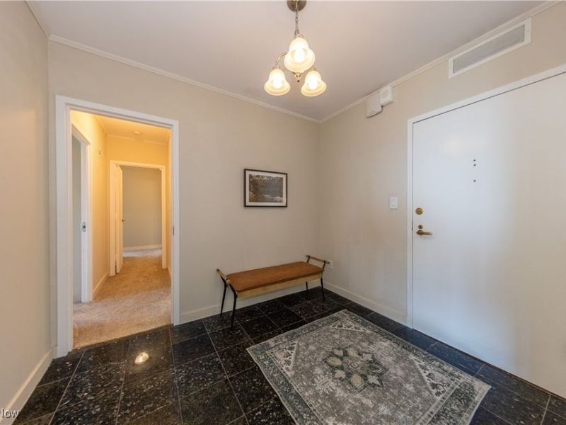 1 Bratenahl Place, Unit 1411, Bratenahl, OH 44108 Photo 12