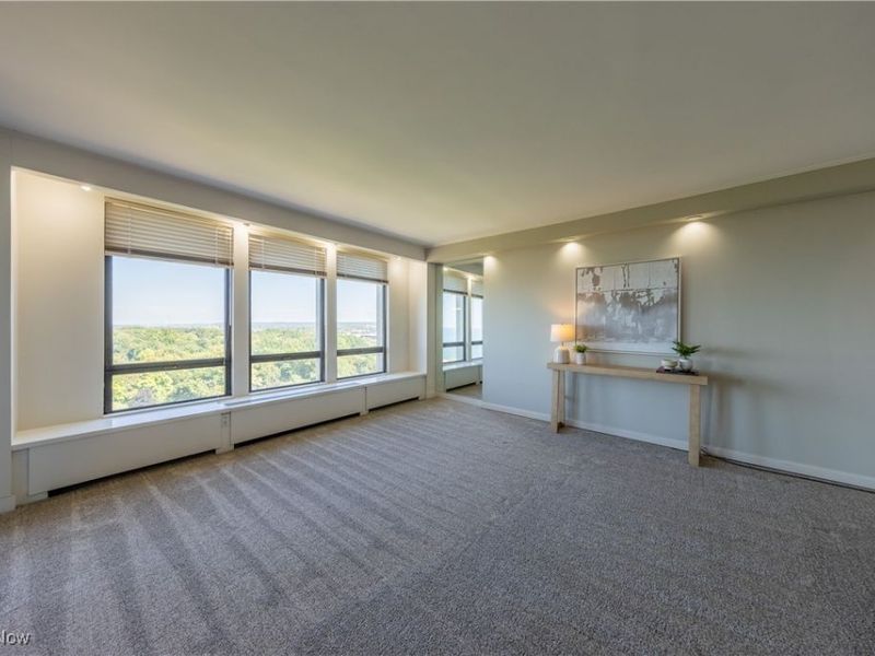 1 Bratenahl Place, Unit 1411, Bratenahl, OH 44108 Photo 16