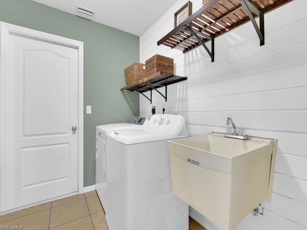 1506 NW 26th Pl, Cape Coral, FL 33993 Photo