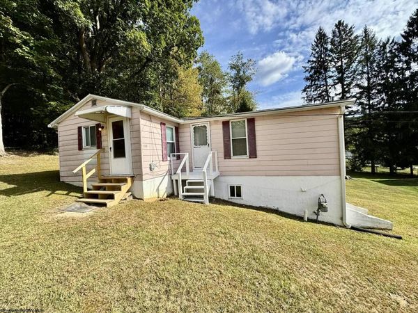 133 Sisler Street, Kingwood, WV 26537