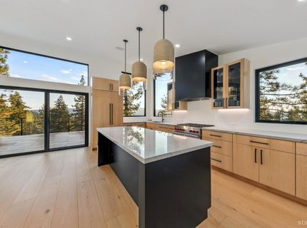 3960 Saddle Road, South Lake Tahoe, CA 96150 Photo