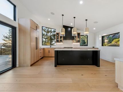 3960 Saddle Road, South Lake Tahoe, CA 96150 Photo