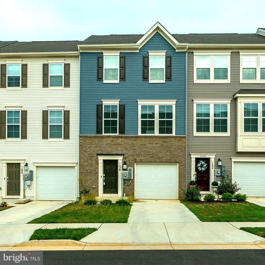 156 Winterplace Drive, Charles Town, WV 25414 Main Photo